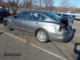 2014 Nissan Altima SV with VIN 1N4AL3AP2EN387708, listed as a IAAI auction lot 40797951 with 277,005 mi miles and . Bid and sale history available at carsss.com. Image 3.