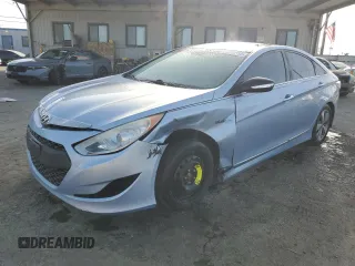 2012 Hyundai Sonata Hybrid with VIN KMHEC4A44CA024902, listed as a Copart auction lot 51710515 with 206,453 mi miles and Salvage Title. Bid and sale history available at DreamBid. Image 1.