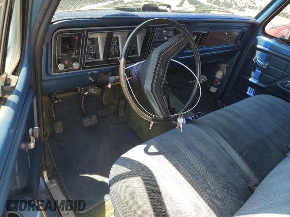 1979 Ford F-250 с VIN F26HREE1635, выставлен на аукционе Copart как лот 64904454 с пробегом 431 164 миль миль и Чистый • Clean title. История ставок и продаж доступна на DreamBid. Изображение 8.