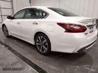 2017 Nissan Altima 2.5 SR with VIN 1N4AL3AP5HC265540, listed as a IAAI auction lot 41284731 with 125,504 mi miles. Bid and sale history available at carsss.com. Image 3.