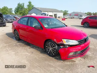 2016 Volkswagen Jetta Sport z VIN 3VWB17AJXGM384072, wystawiony jako IAAI lot #42372913 z przebiegiem 169 002 mil mil oraz . Historia ofert i sprzedaży dostępna na DreamBid. Obrazek 1.