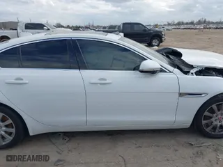2019 Jaguar XE 25t with VIN SAJAR4FX3KCP47620, listed as a IAAI auction lot 41502224 with 78,767 mi miles. Bid and sale history available at carsss.com. Image 13.