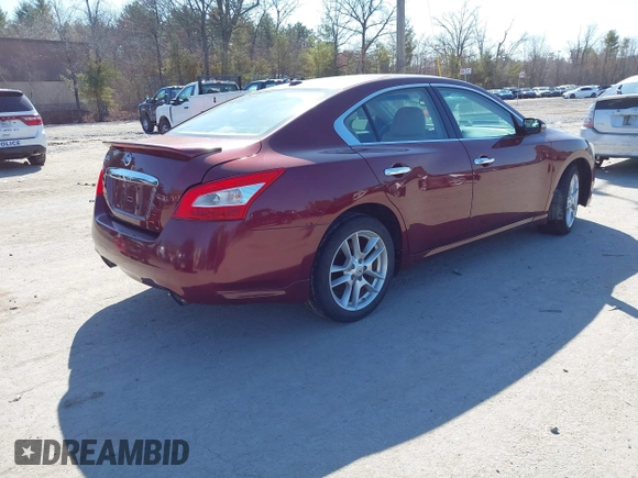 2010 Nissan Maxima S z VIN 1N4AA5AP6AC805856, wystawiony jako IAAI lot #42014568 z przebiegiem 98 762 mil mil oraz . Historia ofert i sprzedaży dostępna na DreamBid. Obrazek 4.