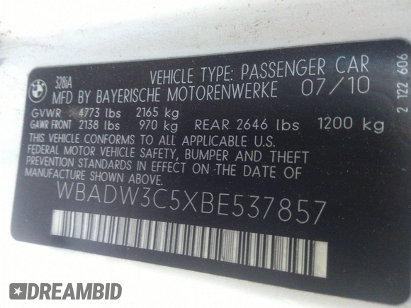 2011 BMW 3 Series 328i with VIN WBADW3C5XBE537857, listed as a IAAI auction lot 38874375 with 999,999 mi miles. Bid and sale history available at carsss.com. Image 9.
