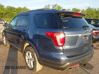 2018 Ford Explorer XLT z VIN 1FM5K7D85JGA11962, wystawiony jako IAAI lot #42049582 z przebiegiem 104 411 mil mil oraz . Historia ofert i sprzedaży dostępna na DreamBid. Obrazek 3.