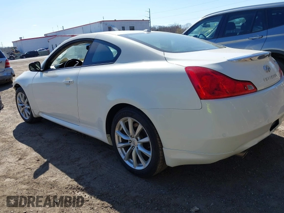 2011 Infiniti G37 Coupe x with VIN JN1CV6EL1BM262225, listed as a IAAI auction lot 41889322 with 105,782 mi miles. Bid and sale history available at carsss.com. Image 3.
