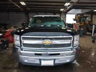 2013 Chevrolet Silverado 1500 LT with VIN 1GCRCSEA9DZ355598, listed as a IAAI auction lot 41297558 with 121,577 mi miles. Bid and sale history available at carsss.com. Image 12.