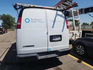 2020 Chevrolet Express Cargo with VIN 1GCWGAFP6L1186058, listed as a IAAI auction lot 42737734 with 106,149 mi miles and . Bid and sale history available at DreamBid. Image 7.