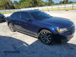 2014 Chrysler 300 with VIN 2C3CCABGXEH322964, listed as a Copart auction lot 47419315 with 130,287 mi miles and Salvage Title. Bid and sale history available at carsss.com. Image 4.