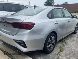 2019 Kia Forte LXS with VIN 3KPF24AD1KE106772, listed as a Copart auction lot 64288275 with 36,832 mi miles and Clean title. Bid and sale history available at DreamBid. Image 4.