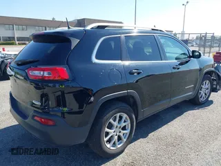 2017 Jeep Cherokee Latitude with VIN 1C4PJMCB3HW605381, listed as a IAAI auction lot 42217633 with 115,055 mi miles and . Bid and sale history available at DreamBid. Image 4.