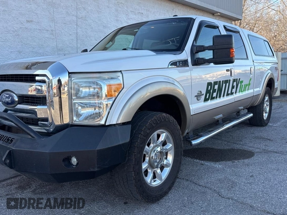 2012 Ford F-250 XL with VIN 1FT7W2BT8CEA23601, listed as a Copart auction lot 47687535 with 268,718 mi miles and Clean title. Bid and sale history available at DreamBid. Image 2.