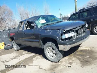 2000 Chevrolet Silverado 1500 LT with VIN 1GCEK19T8YE339669, listed as a IAAI auction lot 41668546 with 205,226 mi miles and . Bid and sale history available at DreamBid. Image 1.