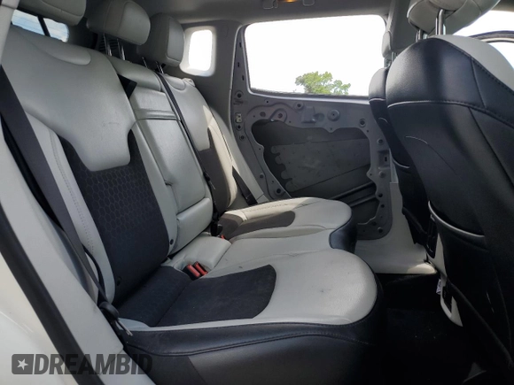 2019 Jeep Compass Altitude with VIN 3C4NJCBB0KT692494, listed as a Copart auction lot 60972975 with 75,517 mi miles and Salvage title. Bid and sale history available at DreamBid. Image 11.