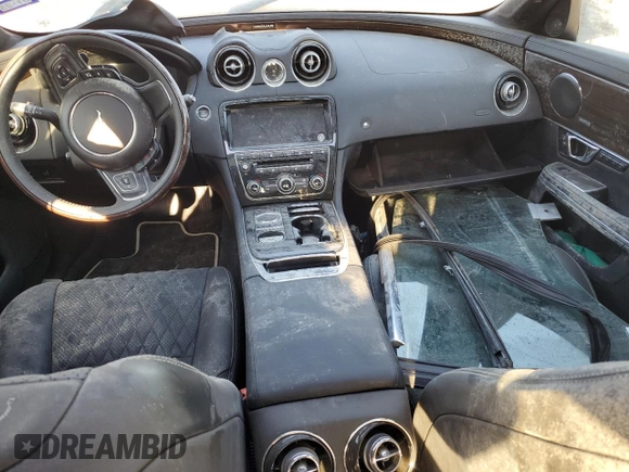 2019 Jaguar XJ Portfolio with VIN SAJWA2G7XK8W19345, listed as a Copart auction lot 72649384 with Not Provided miles and Salvage Title. Bid and sale history available at DreamBid. Image 8.