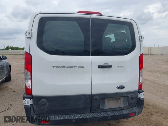2024 Ford Transit Passenger XL с VIN 1FBAX2Y89RKA83438, выставлен на аукционе IAAI как лот 42670393 с пробегом 29 227 миль миль и . История ставок и продаж доступна на DreamBid. Изображение 15.