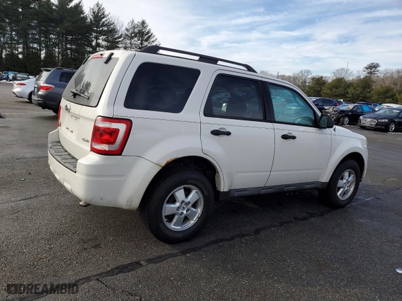 2009 Ford Escape XLT with VIN 1FMCU93G69KB53624, listed as a Copart auction lot 46804905 with 138,427 mi miles and Salvage Title. Bid and sale history available at carsss.com. Image 3.