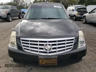 2009 Cadillac DTS Professional Limousine z VIN 1GEEK90Y89U550148, wystawiony jako Copart lot #79937134 z przebiegiem 25 996 mil mil oraz Szkody całkowita. Historia ofert i sprzedaży dostępna na DreamBid. Obrazek 5.