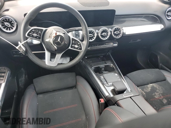 2021 Mercedes-Benz GLB 250 z VIN W1N4M4HB5MW136901, wystawiony jako Copart lot #48543135 z przebiegiem Nie podano mil oraz Szkoda całkowita • Salvage title. Historia ofert i sprzedaży dostępna na DreamBid. Obrazek 8.