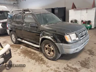 2000 Nissan Xterra XE with VIN 5N1ED28Y7YC558093, listed as a IAAI auction lot 41388864 with 172,323 mi miles. Bid and sale history available at carsss.com. Image 1.