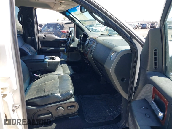 2008 Ford F-150 XLT z VIN 1FTPW12548FA35189, wystawiony jako IAAI lot #42676149 z przebiegiem 198 067 mil mil oraz . Historia ofert i sprzedaży dostępna na DreamBid. Obrazek 5.