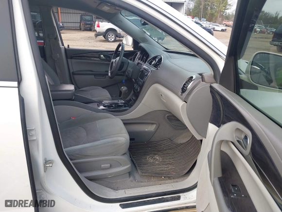 2015 Buick Enclave Convenience with VIN 5GAKRAKD6FJ128834, listed as a IAAI auction lot 41571392 with 209,374 mi miles. Bid and sale history available at carsss.com. Image 5.
