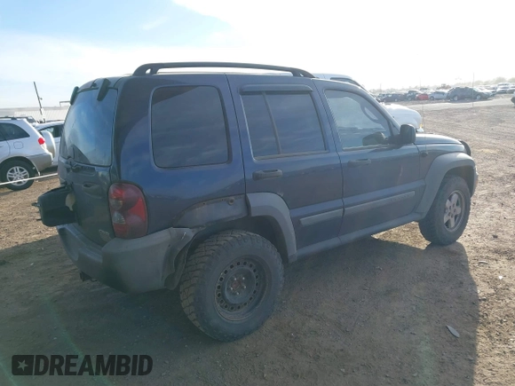 2006 Jeep Liberty Sport with VIN 1J4GL48536W107539, listed as a IAAI auction lot 41612491 with 121,459 mi miles and . Bid and sale history available at carsss.com. Image 4.