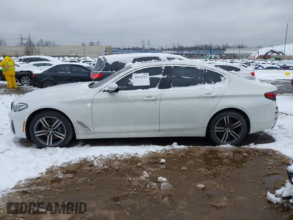 2021 BMW 5 Series 540i xDrive with VIN WBA73BJ06MWX35226, listed as a IAAI auction lot 41534763 with 30,816 mi miles and . Bid and sale history available at DreamBid. Image 14.
