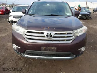 2013 Toyota Highlander with VIN 5TDBK3EH0DS277107, listed as a IAAI auction lot 41857411 with 152,186 mi miles. Bid and sale history available at carsss.com. Image 12.