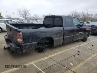 2006 Chevrolet Silverado SS z VIN 2GCEC19N261140999, wystawiony jako Copart lot #80564114 z przebiegiem 221 209 mil mil oraz Szkoda całkowita • Salvage title. Historia ofert i sprzedaży dostępna na DreamBid. Obrazek 3.