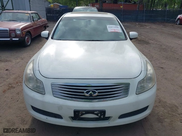 2007 Infiniti G35 Sedan G35x with VIN JNKBV61F97M813581, listed as a IAAI auction lot 42072930 with 192,258 mi miles. Bid and sale history available at carsss.com. Image 6.