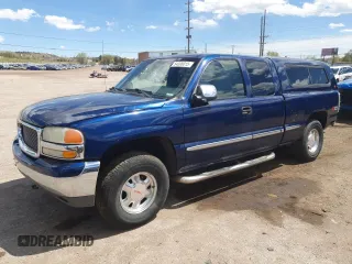 2002 GMC Sierra 1500 SLE z VIN 2GTEK19T721209455, wystawiony jako Copart lot #54008015 z przebiegiem 195 431 mil mil oraz Szkoda całkowita • Salvage title. Historia ofert i sprzedaży dostępna na DreamBid. Obrazek 1.
