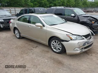 2010 Lexus ES 330 with VIN JTHBK1EG0A2396515, listed as a IAAI auction lot 42208946 with 181,471 mi miles and . Bid and sale history available at DreamBid. Image 1.