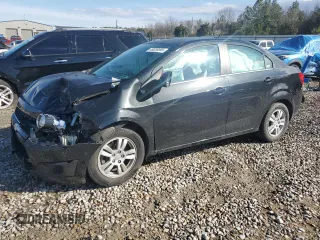 2014 Chevrolet Sonic LT z VIN 1G1JC5SH0E4227502, wystawiony jako Copart lot #49038995 z przebiegiem 83 159 mil mil oraz Szkoda całkowita • Salvage title. Historia ofert i sprzedaży dostępna na DreamBid. Obrazek 1.