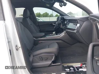 2025 Audi Q7 Premium with VIN WA1ACBF75SD019631, listed as a IAAI auction lot 42309555 with 7,435 mi miles and . Bid and sale history available at DreamBid. Image 5.
