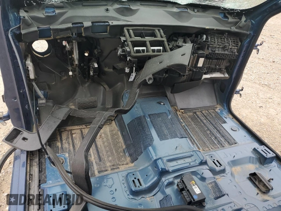 2017 Chevrolet Silverado 1500 LTZ with VIN 3GCPCSEC7HG171212, listed as a Copart auction lot 48035815 with Not Provided miles and Salvage Title. Bid and sale history available at DreamBid. Image 8.