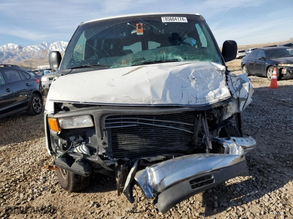 1999 GMC Savana Cargo Van YF7 Upfitter with VIN 1GDFG15RXX1161264, listed as a Copart auction lot 85604174 with 0 mi miles and Salvage Title. Bid and sale history available at carsss.com. Image 5.