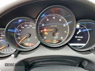 2016 Porsche Cayenne z VIN WP1AA2A26GKA13863, wystawiony jako Copart lot #55081365 z przebiegiem 178 612 mil mil oraz Szkoda całkowita • Salvage title. Historia ofert i sprzedaży dostępna na DreamBid. Obrazek 9.