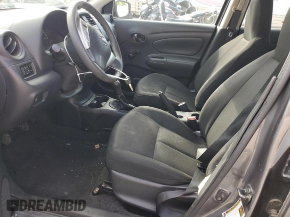 2016 Nissan Versa SV z VIN 3N1CN7AP2GL907254, wystawiony jako Copart lot #58589295 z przebiegiem 91 951 mil mil oraz Czysty tytuł • Clean title. Historia ofert i sprzedaży dostępna na DreamBid. Obrazek 7.