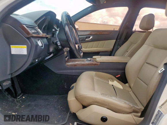 2012 Mercedes-Benz E 350 Luxury z VIN WDDHF5KB8CA634027, wystawiony jako Copart lot #61029405 z przebiegiem 162 206 mil mil oraz Szkoda całkowita • Salvage title. Historia ofert i sprzedaży dostępna na DreamBid. Obrazek 7.