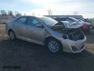 2013 Toyota Camry Hybrid LE with VIN 4T1BD1FK5DU076450, listed as a IAAI auction lot 40845035 with 174,996 mi miles. Bid and sale history available at carsss.com. Image 1.