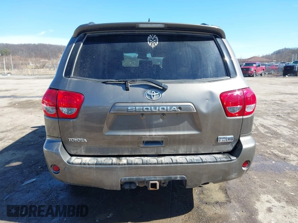2010 Toyota Sequoia SR5 with VIN 5TDBY5G10AS027095, listed as a IAAI auction lot 41685335 with 1 mi miles. Bid and sale history available at carsss.com. Image 16.