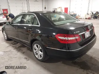 2010 Mercedes-Benz E 350 Luxury с VIN WDDHF8HB3AA145458, выставлен на аукционе IAAI как лот 42181113 с пробегом 169 964 миль миль и . История ставок и продаж доступна на DreamBid. Изображение 3.