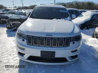 2019 Jeep Grand Cherokee Summit with VIN 1C4RJFJT7KC625240, listed as a Copart auction lot 44710265 with 114,205 mi miles and Salvage title. Bid and sale history available at DreamBid. Image 5.