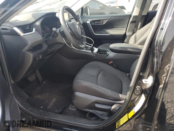 2019 Toyota RAV4 LE with VIN JTMH1RFV8KD039728, listed as a Copart auction lot 59669035 with 100,355 mi miles and Salvage title. Bid and sale history available at DreamBid. Image 7.