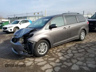 2012 Toyota Sienna XLE AAS z VIN 5TDYK3DC3CS179851, wystawiony jako Copart lot #43342465 z przebiegiem 273 465 mil mil oraz Szkoda całkowita • Salvage title. Historia ofert i sprzedaży dostępna na DreamBid. Obrazek 1.