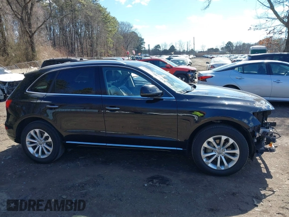 2015 Audi Q5 Premium Plus with VIN WA1LFAFP2FA092635, listed as a IAAI auction lot 41732845 with 104,585 mi miles. Bid and sale history available at carsss.com. Image 13.