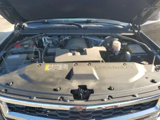 2018 Chevrolet Suburban LT с VIN 1GNSCHKC9JR332898, выставлен на аукционе Copart как лот 55525315 с пробегом 70 765 миль миль и Списание • Salvage title. История ставок и продаж доступна на DreamBid. Изображение 12.