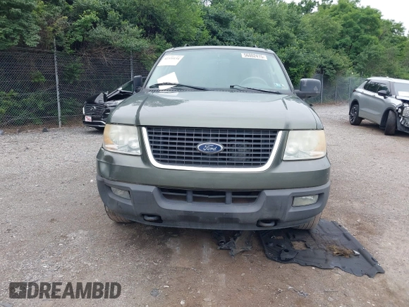 2005 Ford Expedition Special Service с VIN 1FMPU16575LB01825, выставлен на аукционе IAAI как лот 42335134 с пробегом 130 788 миль миль и . История ставок и продаж доступна на DreamBid. Изображение 13.