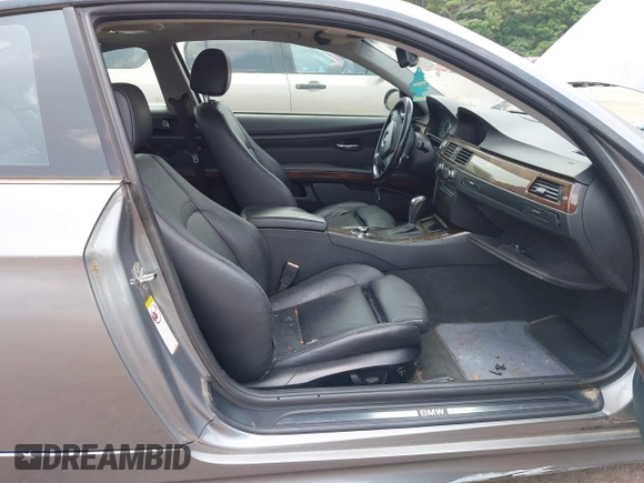 2009 BMW 3 Series 328i with VIN WBAWV13589P121644, listed as a IAAI auction lot 42409524 with 172,692 mi miles and . Bid and sale history available at DreamBid. Image 5.
